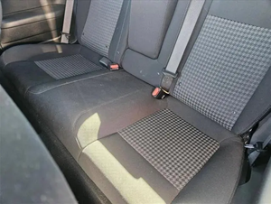 รถเก๋งมือสองปี 2025 เครื่องยนต์ 8 ลิตร แบบดูดอากาศธรรมชาติ น้ำมันเบนซิน เกียร์อัตโนมัติ พวงมาลัยซ้าย รุ่นสีเข้ม ล้อแม็ก R17 เบาะหนัง - Product Image 6