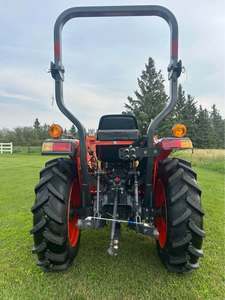 Tractor Agrícola Kubota L3200D 4x4 Usado, 60HP, 2001-4000 Horas, con Entrega Rápida y Rendimiento Confiable, en Venta - Product Image 3