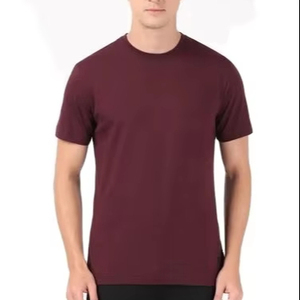 เสื้อยืดผ้าฝ้ายลำลองผู้ชายมีโลโก้ OEM เสื้อปัก3D ทรงสลิมฟิต180กรัมน้ำหนักสไตล์ฤดูร้อนลายสีทึบแขนสั้น - Product Image 1