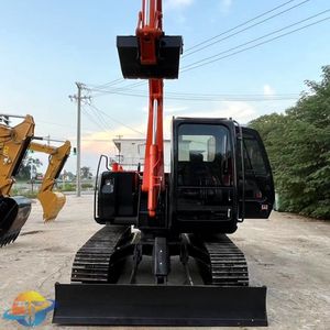 Excavatrice Hitachi ZX70 d'occasion à vendre, modèle d'occasion bon marché de 7 tonnes de poids opérationnel avec composants principaux, moteur et pompe - Product Image 1