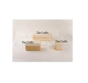 Juego de tres soportes acrílicos para tartas con base de madera Tamaño personalizado Forma rectangular Servidor de repostería para tartas - Product Image 1