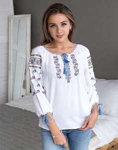 เสื้อลำลองปักลายทันสมัยหรูหราสำหรับผู้หญิงแม่ลายยูเครนแบบดั้งเดิมมีพู่ห้อยเป็นของขวัญสำหรับงานเลี้ยงที่ดีที่สุดเรียบง่าย - Product Image 1