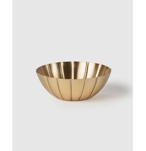 Tazón de Servir de Metal con Acabado Dorado, Perfección Artesanal, Pulido, Ecológico, Duradero, Ofrece un Diseño Moderno y Refinado - Product Image 1