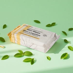 Toallitas Húmedas Mini 14cm x 15cm con Vitamina E, Aroma a Manzanilla, Tamaño Portátil para Viaje - Product Image 4