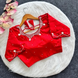 Lourd beau mariage porter exclusif dernière soie moderne Pista partout fabricant de chemisier de travail à la main de Surat - Product Image 1