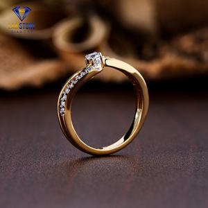 Lab-Stone Party Wear Bague en diamant 0.237 TDW Diamant taille ronde Or jaune Couleur EF-VS - Product Image 5