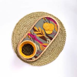 Plateau de service ovale en bois de manguier Plateau en bois décoratif avec feuilles colorées Plateau en bois naturel fait à la main pour la décoration intérieure - Product Image 4