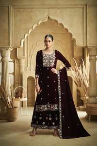 Trajes Palazzo Salwar Kameez de terciopelo de diseñador para mujer con bordado elegante, trabajo de brocas y trabajo hecho a mano perfecto para fiestas - Product Image 4