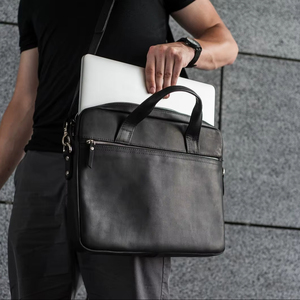 Premium World Craft Impex Sac de messager en cuir vintage de haute qualité Design sculpté Logo personnalisable Emballage pour quotidien/bureau - Product Image 1