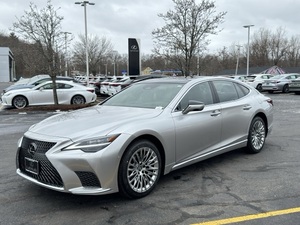Usado, LS 500h Coupé Híbrido 2018-2026, Automático, Interior de Cuero, Faros LED, Neumáticos R19, 5 Asientos, Equipamiento Completo, En Venta - Product Image 2