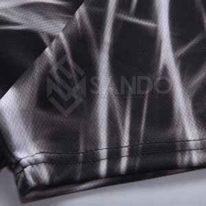 เสื้อยืดพิมพ์ซับลิเมชันสำหรับผู้ชายน้ำหนักเบา - Product Image 4