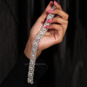 Pulsera deslumbrante para mujer con diseño de diamante de corte redondo y baguette labgrown para brillar en plata de ley 925 para un estilo exquisito - Product Image 6