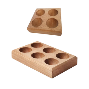 Plateau à oeufs en bois Comptoir de cuisine de qualité supérieure Élégant 6 fentes Utilisable dans le réfrigérateur de cuisine Porte-oeufs - Product Image 1