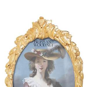 Marco ovalado de latón dorado antiguo con ilustraciones de retratos clásicos - Product Image 2