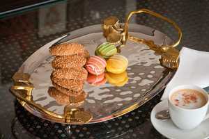 Plat de service de fantaisie fait à la main en acier inoxydable de luxe moderne Hot Premium Vantage ou plateau solide pour la maison et la cuisine - Product Image 6