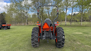 Tracteur agricole Kubota L4060HST 2026, mini-tracteur à roues, moteur diesel, avec chargeur frontal - Product Image 4