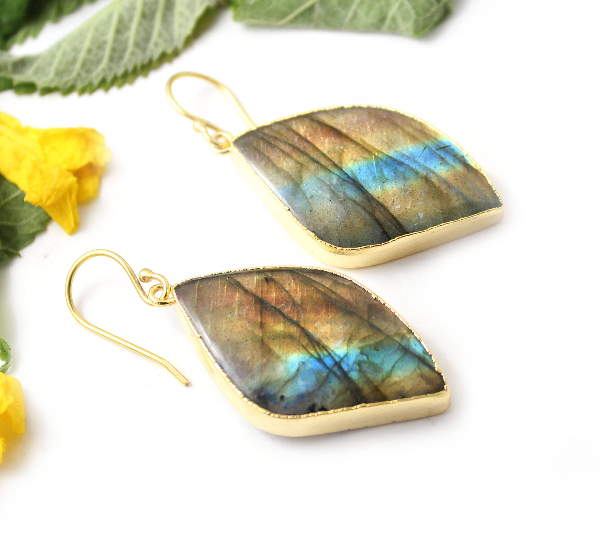 labradorite stone