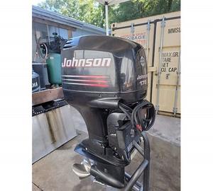 Moteur diesel 4 temps 6 cylindres JOHNSON 175, état neuf - Product Image 1