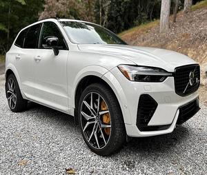 EXTREMADAMENTE LIMPIO, LHD/RHD, VOLVO XC60 T8 POLE-STAR ENGINEERED 2022, HÍBRIDO ENCHUFABLE DE RANGO EXTENDIDO DE 455 HP, TRACCIÓN EN LAS CUATRO RUEDAS, LISTO PARA ENVIAR - Product Image 4