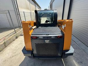 Envío Gratis SR210 Cargadora Compacta de 74hp y 3.5 Toneladas con Geometría de Elevación Radial, Aprobada por EPA/CE - Product Image 6