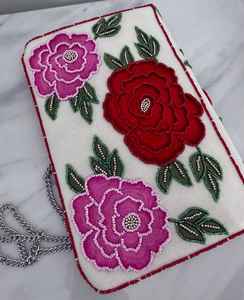 Bolso de hombro con cuentas de flores Bolso de tulipán con cuentas Bolso floral, Bolso bohemio chic, Bolso de hombro de primavera, Monedero con cuentas, Bolso hecho a mano - Product Image 1