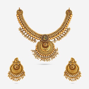 Antique <b>Necklace</b> 188682 Elegant and Timeless for Wedding Occasions - Product Image 1