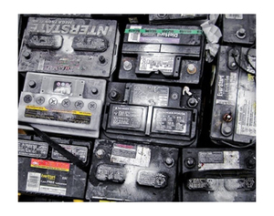 Piles au plomb usagées pour voitures et camions à vendre / Déchets de batteries usagées - Product Image 1