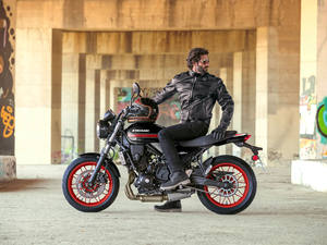 Oferta Increíble: Motocicleta Z650RS ABS 2026 Nueva en Venta - Product Image 5