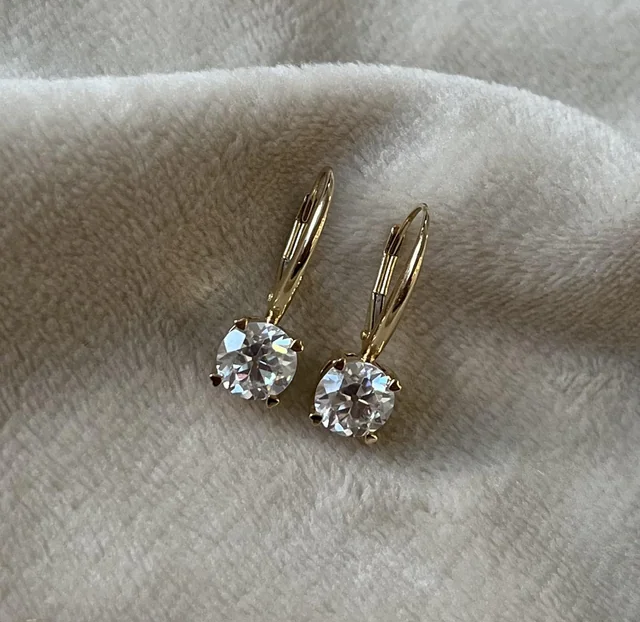 10K สีเหลืองทอง