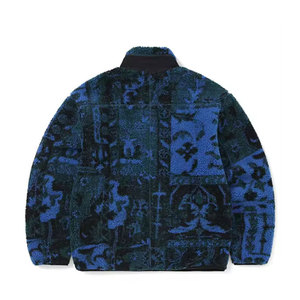 Chaqueta con Capucha de Forro Polar Sherpa Cálida y Elegante con Cierre de Cremallera, Diseño de Camuflaje, Logotipo Frontal, Chaqueta de Invierno Perfecta para Hombre - Product Image 6