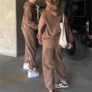 ชุดวอร์มผู้ชายแบบโอเวอร์ไซส์ผ้าฟลีซ ระบายอากาศได้ดี เหมาะสำหรับการฝึกซ้อมในฤดูหนาว พร้อมโลโก้พิมพ์ - Product Image 5