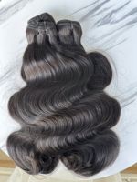 Meilleurs paquets de cheveux cambodgiens ondulés, cheveux épais non cassés, sans enchevêtrement et sans perte Vendeur de cheveux vierges bruts