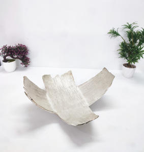 Nouvel arrivage Bol à fruits plaqué argent de luxe Premium Hot Coming Bol à fruits moderne vintage en relief Surface brute en argent pour la maison - Product Image 2