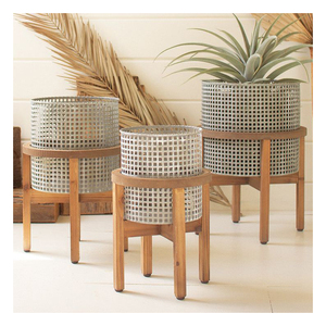 Colección de macetas de ratán hechas a mano Boho Luxe Garden Haven para un ambiente hogareño relajante, inspirado en la naturaleza y elegante - Product Image 3