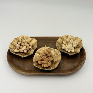 Bol de service en métal fait main pour fruits secs, décoration de table, fournisseur de bols en forme de feuille, design unique en métal fait main - Product Image 1