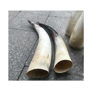 Viking corne à boire tasse sculptée rustique authentique guerrier chope gobelet médiéval fait à la main hydromel naturel récipient à boire - Product Image 3