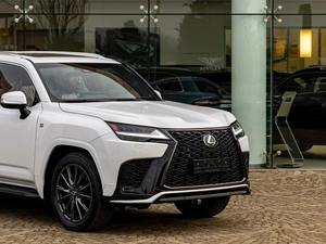 Nouveau Lexus LX600 2025 disponible à la vente - Product Image 3