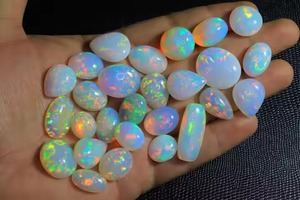 Opale de feu Welo d'Éthiopie naturelle de bonne qualité, taille brillante, pierre précieuse en vrac, grande taille 5-8 carats MG-NU048 Mehrajudin Gems Indian - Product Image 3