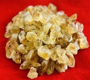 Cristaux naturels utilisés pour la bijouterie et la décoration intérieure, pierres semi-précieuses de guérison et spirituelles, éclats de pierres précieuses par des consignateurs indiens - Product Image 2