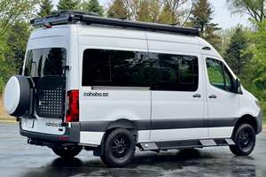 Sprinter 2500 Tiffin Cahaba 4x4 2020, Conversión a Camper, Tracción en las 4 Ruedas, Diferencial Central Bloqueable, ~1,300 Millas - Product Image 3