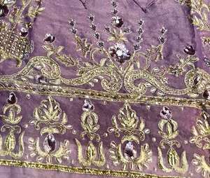 Diseñador moderno sin coser bordado a mano hermosos trajes de fiesta tradicionales moda india-estilo tradicional hacia adelante - Product Image 3