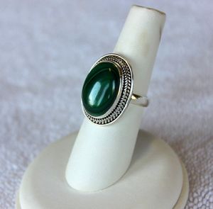 Offre Spéciale femmes Malachite argent 925 bijoux tendance bague de fête personnalisée avec la technologie de canal classique OEM disponible - Product Image 4