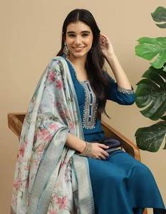 ชุดคุर्ติผ้าเรยอนเนื้อสลับแบบลำลอง ปักลาย แขนสามส่วน กางเกง ผ้าคลุมไหล่ ครบชุด - Product Image 4