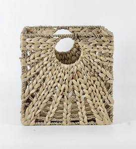 ตะกร้าสานสไตล์ใหม่จากเวียดนาม ทำจากหญ้าทะเล วอเตอร์ไฮยาซินธ์ หวาย พร้อมหูจับไม้ไผ่ รับผลิตแบบ ODM/OEM ตะกร้าเก็บของทำมือจากวัสดุธรรมชาติ - Product Image 1