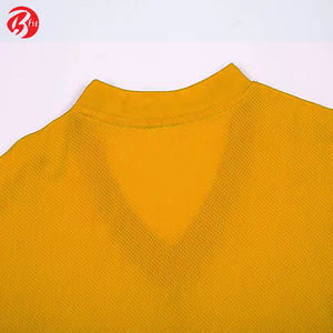 Uniforme de football pour adultes avec design personnalisé découpe automatisée de chemises et hauts pour entraînement d'équipe et utilisation de maillots de football - Product Image 6