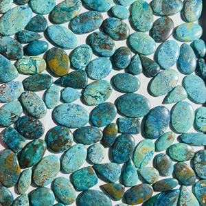 Prix le plus bas pour le cabochon de shattuckite, pierre précieuse de shattuckite de haute qualité, pierre en vrac de forme mixte noire plate pour la fabrication de bijoux - Product Image 2