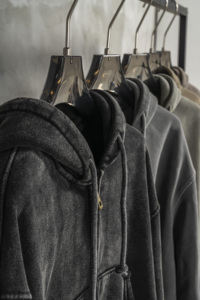 Vêtements de sport personnalisés à fermeture éclair surdimensionnée à la mode, sweat-shirt à capuche court à impression vierge pour femmes, sweats à capuche courts pour femmes, vente en gros - Product Image 5