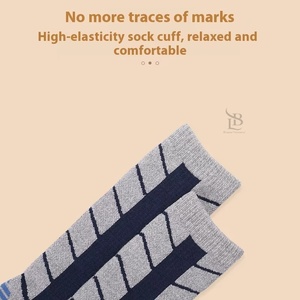 80% calcetines de algodón Terry Crew transpirables informales de invierno diseño grueso de moda Unisex para hombres y mujeres almacenados - Product Image 4