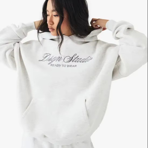 . Sweat à capuche léger pour femmes style pull en tissu respirant adapté à la superposition gym marche ou se prélasser à la maison tous les jours - Product Image 1