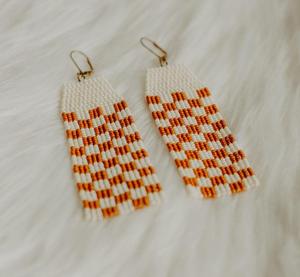 Boucles d'oreilles pendantes en perles de verre Miyuki multicolores Bijoux de perles de mode vintage et tendance avec pierre principale poire BY HF CRAFTS - Product Image 2